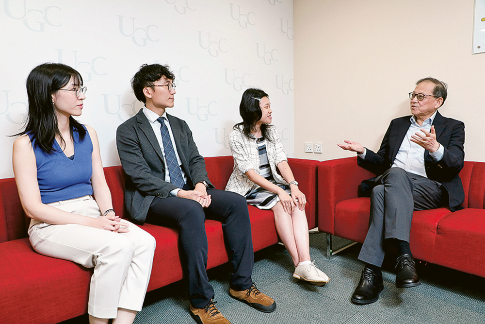 知識加冕育專才 推動優勢產業發展<br/>香港未來人才深造獎學金助青年夢想起航