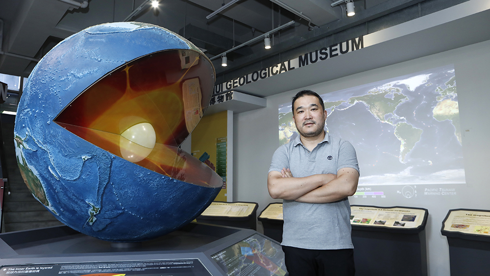 2025年研資局頒獎典禮 見證傑出研究學者協會成立 凝聚學術精英力量 引領創新研究發展 ▲張教授的研究項目聚焦行星空間環境探測,可應用於行星太空天氣預報。