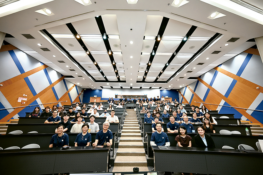 城大資訊系統學系課程廣受對商業管理和科技感興趣的學生歡迎